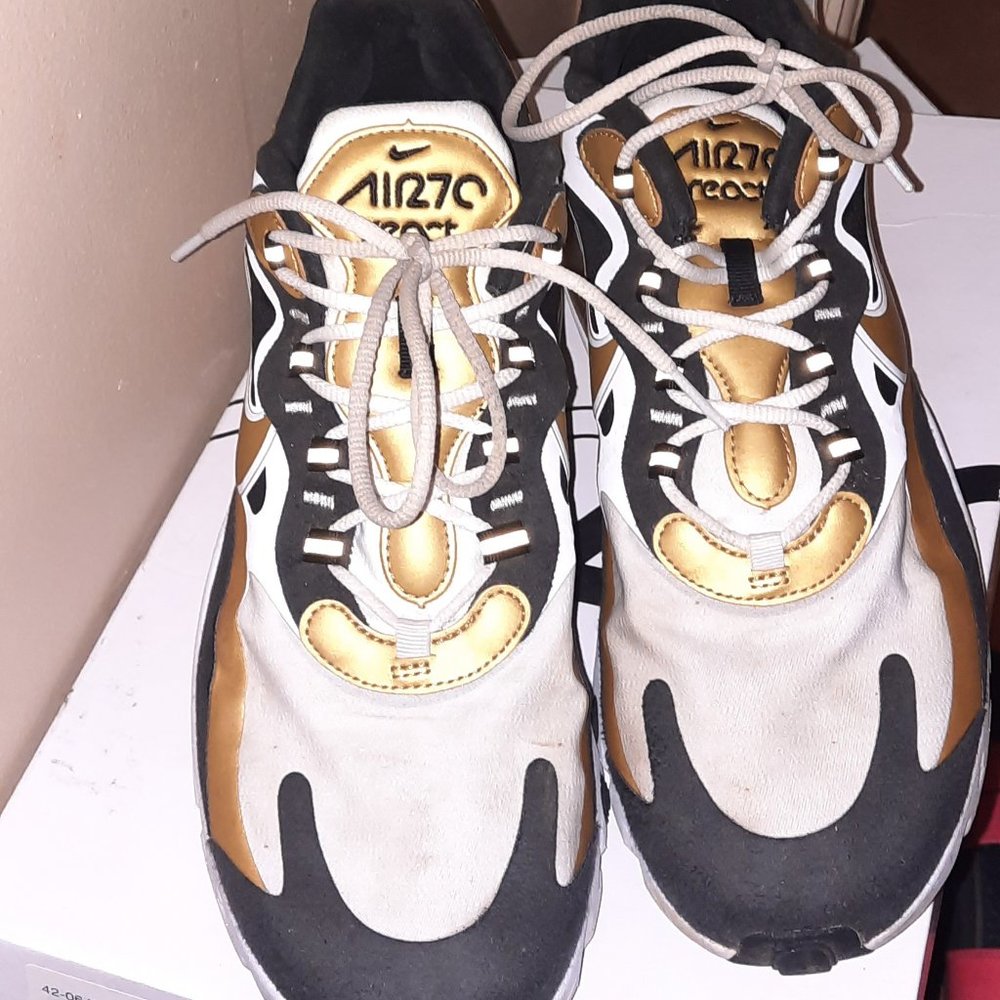 Air Max 270 React - image 2